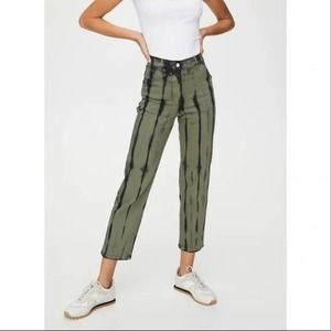 Aritzia Green and Black Straight Leg Pants